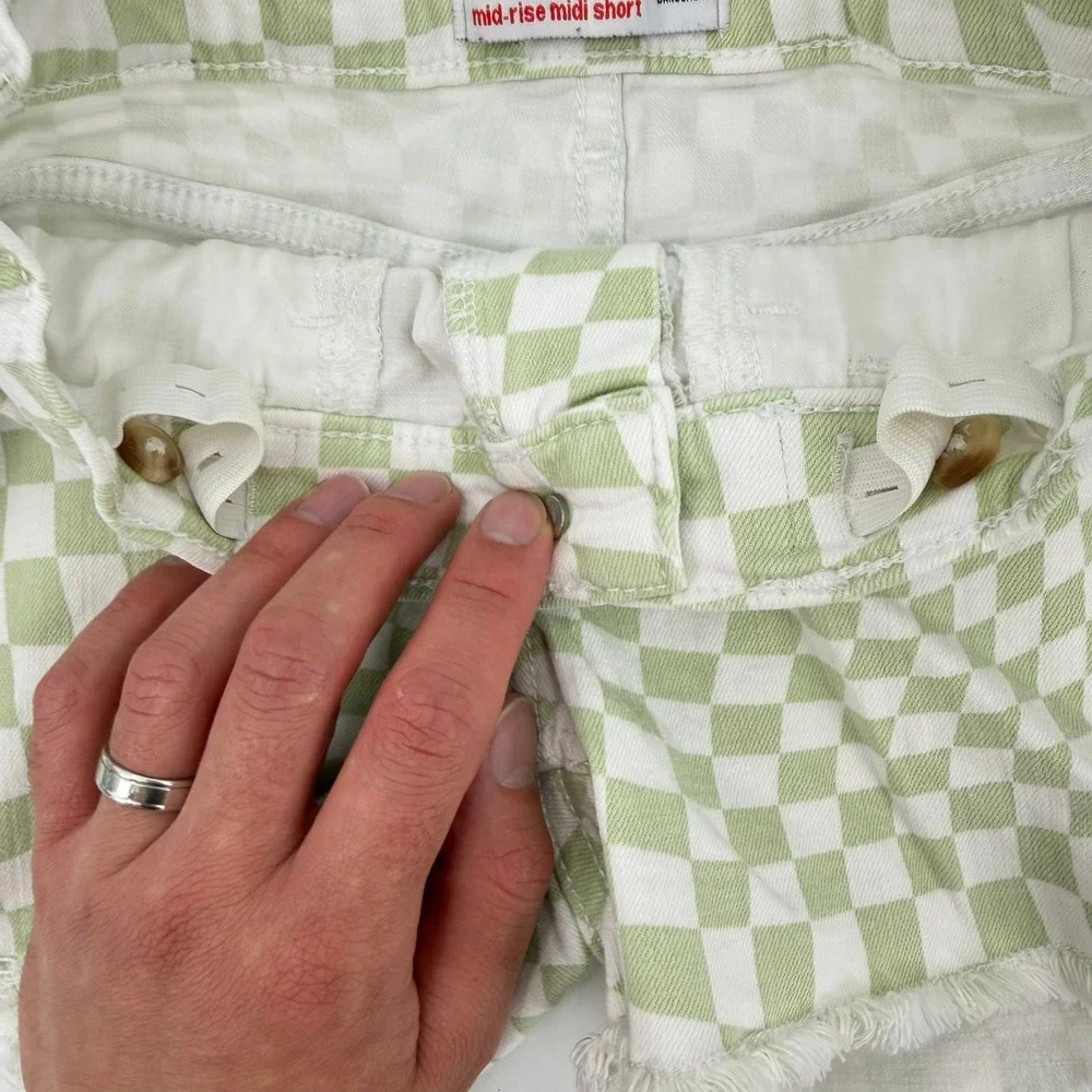 Abercrombie Kids Green Checkered Mid-Rise Midi Shorts Size 11/12 Raw Hem